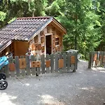 Selbstversorgerhaus Herisch Dom wakacyjny