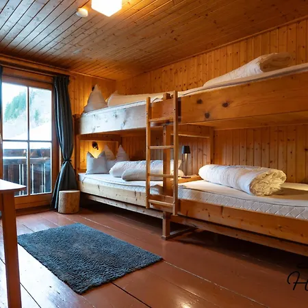 Semesterbostad Selbstversorgerhaus Herisch